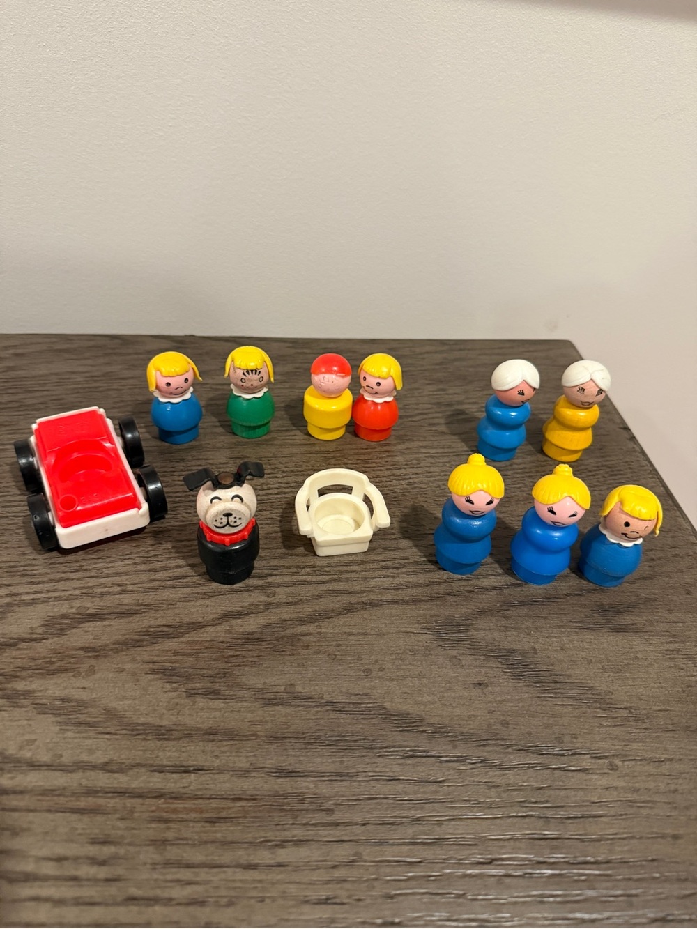 Vintage Fisher Price Little People Lot with car and chair 1  1970-1980